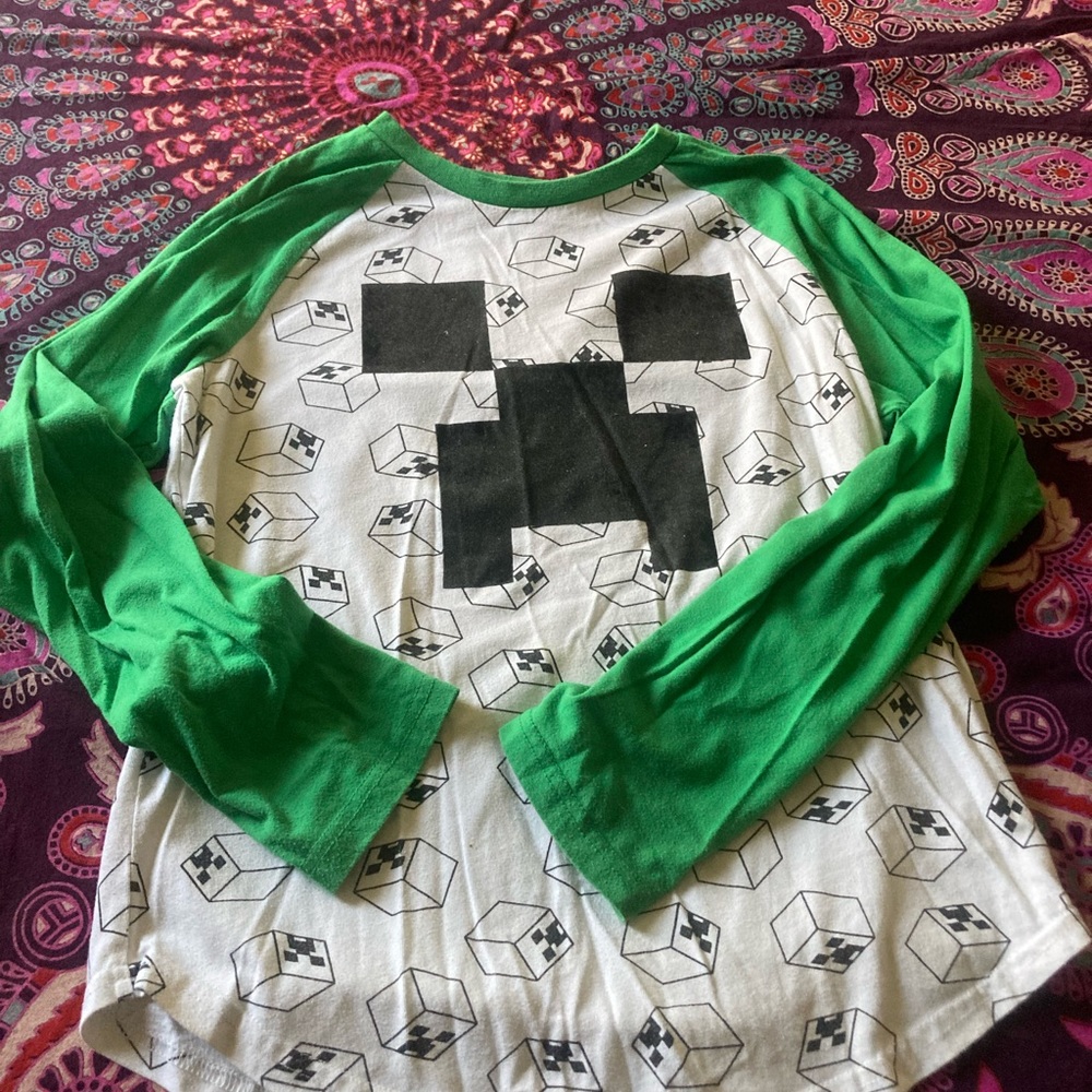 Boys lg 10 12 mine craft long sleeve NWOT